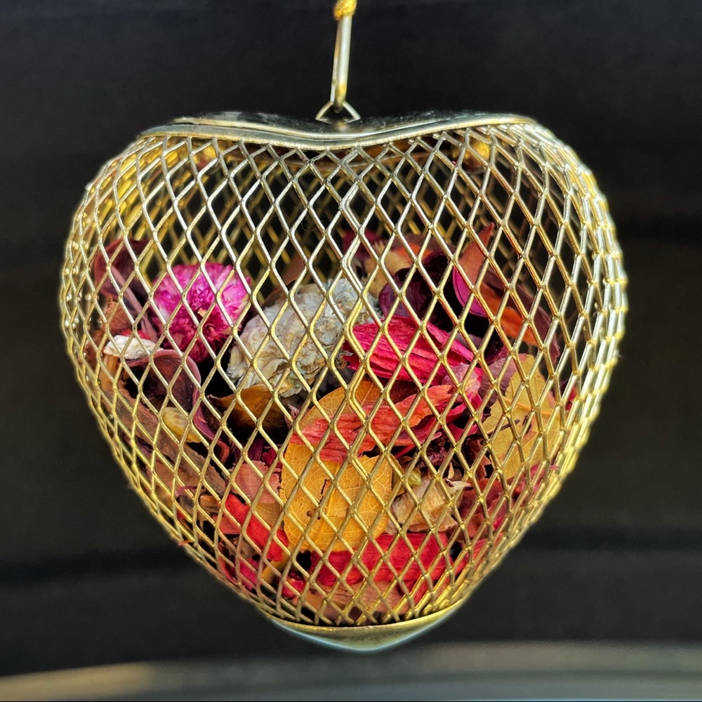 Antique Golden Fillable Heart Ornaments (With Potpourri)